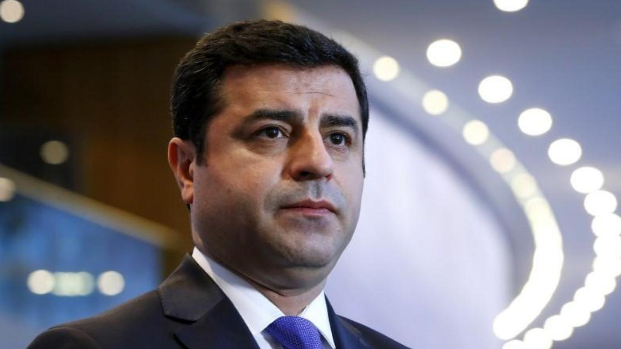 Demirtaş, Diyarbakır ve Amedspor üzerinden Türk-Kürt kardeşliği çağrısı yaptı