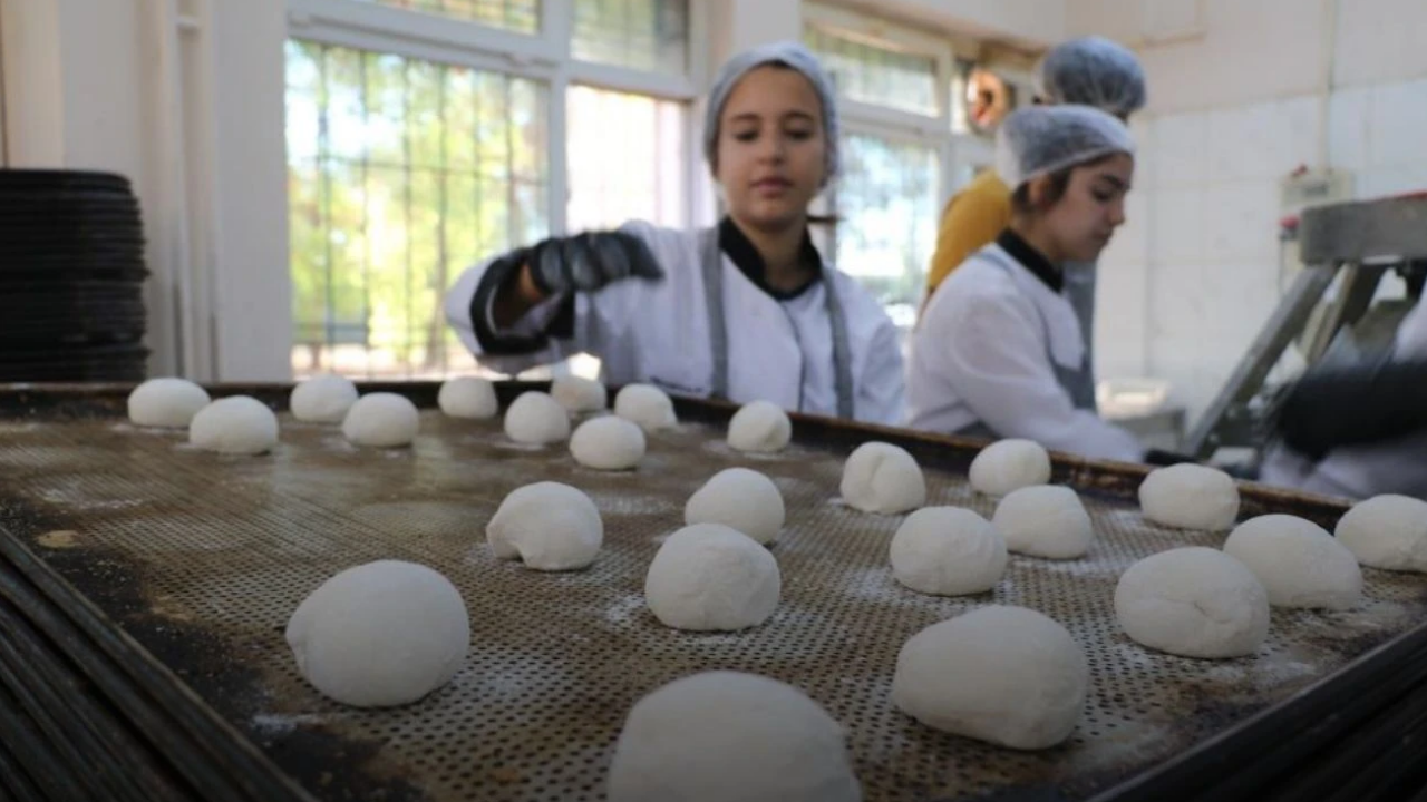 Diyarbakır Meslek Liseleri 230 Milyon Liralık Üretimle Rekor Kırdı
