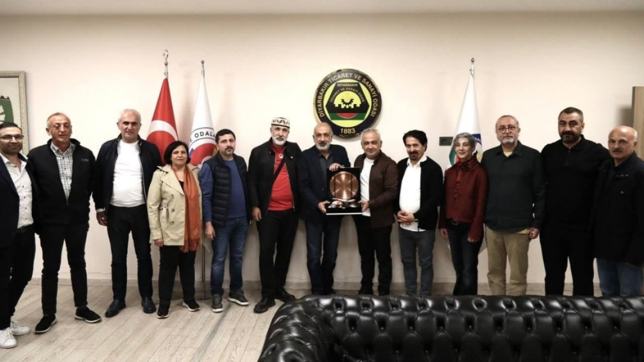 Diyarbakır’a dönen Koma Amed’ten DTSO’ya teşekkür ziyareti