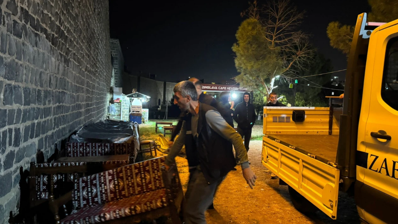 Surların bitişiğindeki iş yeri mühürlendi