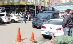 Diyarbakır'da bıçaklı kavga!