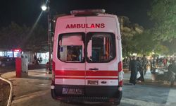 Diyarbakır'da bir kişi ambulansın camını kırdı!