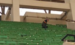 Diyarbakır Stadyumu’nda temizlik çalışmaları başladı!