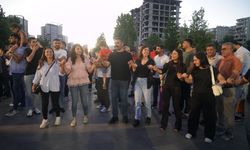 Diyarbakır’da Eş Başkanlar konsere katıldı