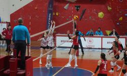 Diyarbakır Büyükşehir Belediyesi kadın voleybol takımı, Hatay’a mağlup oldu