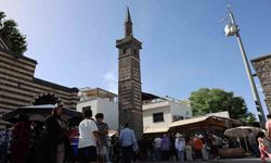 Diyarbakır’da 540 yıllık geleneği ziyaretçiler yaşatıyor