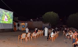 Diyarbakır’da açık hava sinema keyfi çocukları sevindirdi