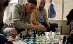 Diyarbakır’da 33 yıllık zihin sporu:Satranç kahvehanesi
