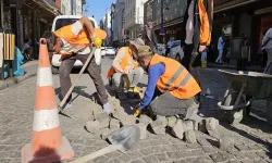 Diyarbakır Sur ’da tarihi cadde taşları yenilendi