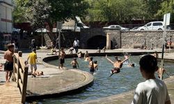Kavurucu sıcaklarda çocukların adresi: Süs havuzları