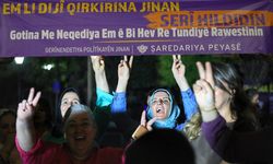 Kadınlar şiddete karşı ayağa kalkıyor