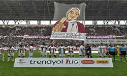 Amedspor maçında duygusal anlar: Rojin Kabaiş’in anısına koreografi