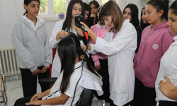 Diyarbakır’da Gençler Eğitimle Birlikte Kazanç da Sağlıyor