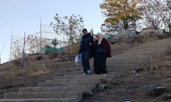 Diyarbakır’da mezarlığa inmek cesaret işi oldu: Engelliler için erişim hakkı ihlal ediliyor!