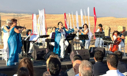 Diyarbakır’da Zerzevan Kalesi konseri izleyicileri mest etti
