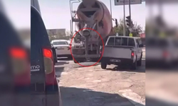 Diyarbakır trafiğinde tehlikeli anlar: Yola beton harcı döküldü