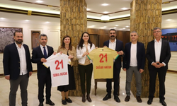 Amedspor heyeti, Diyarbakır Eşbaşkanlarını ziyaret etti