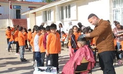 Diyarbakır Silvan’da çocuklara ücretsiz saç bakımı yapıldı