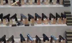 Diyarbakır’da silah operasyonu: Binlerce fişek, onlarca tabanca bulundu