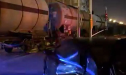 Diyarbakır’da tren ve otomobil çarpıştı: Yolcularda Korku dolu anlar