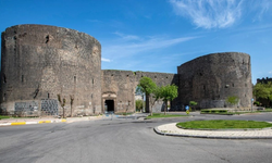 Diyarbakır’ın tanınmış ailesinden eğitim amaçlı uçak bağışı