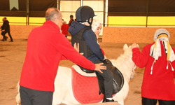 Diyarbakır’da özel bireylere yönelik atlı terapi merkezi açıldı