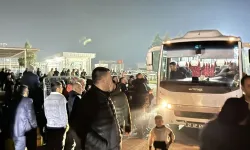 11’inci Yargı Paketi sonrası Diyarbakır Cezaevi önünde tahliye sevinci