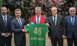 Amedspor Başkanı Nahit Eren’den Barzani’ye anlamlı hediye