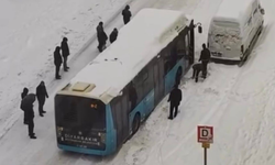 Diyarbakır’da kar çilesi: Yolda kalan otobüsleri vatandaşlar itti