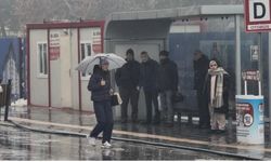 Sağanak yağış Diyarbakır'ı etkiledi: Vatandaşlar kapalı alanlara sığındı