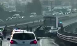 Yağışlı havada korkutan kaza: Diyarbakır'da 5 araç birbirine girdi