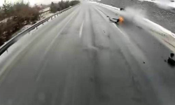 Diyarbakır’da gizli buzlanma faciaya davetiye çıkardı: Hız yapan araç alev aldı