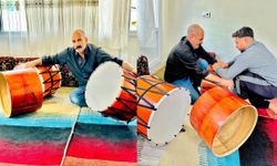 Diyarbakır'ın yaşayan efsanesi: 40 yıldır davul imalatı yapıyor