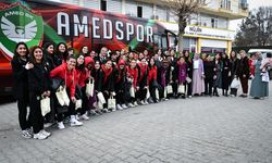 Futbolcusu, yöneticisi, taraftarı ve emekçisiyle kadınlar bir arada: Amedspor'dan anlamlı etkinlik