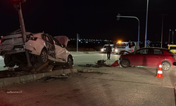 Bağlar’da iki otomobil çarpıştı: 3 kişi yaralandı