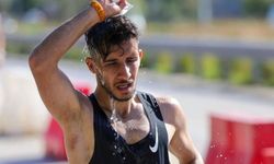 Dicle Üniversitesi'nin sporcusu iki kategoride Türkiye rekorunu paramparça etti