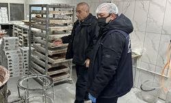 Diyarbakır'da merdiven altı işletmeye baskın: 1 ton lokum imha edildi