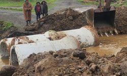 Diyarbakır'da yağış sonrası çöken yollarda onarım seferberliği