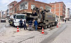 Diyarbakır'ın ilçesinde taşkın riskine önlem: 2 bin metrelik hat temizlendi