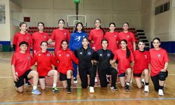 Diyarbakır'ın kadın hentbolcuları 1. Lig'e göz kırptı: Hedefe çok yaklaştı