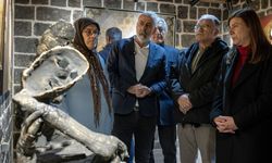 Kadınların hikayeleri tuvallerde: Diyarbakır'da 8 Mart'a özel sergi