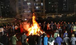 Diyarbakır'da Newroz ateşi ilçelerde yandı: Coşkulu kutlama