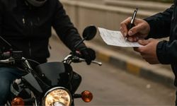 Diyarbakır'da bir motosikletli 16 bin liralık cezadan kaçarken 200 bin TL ceza yedi!