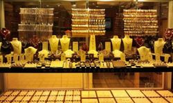 Diyarbakır'ın göbeğinde güpegündüz kuyumcu soygunu: 1 kilo altın gitti