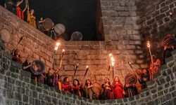 Kadınlar meşaleyi yaktı: Diyarbakır'da Nevruz coşkusu erken başladı