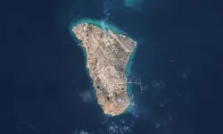 Trump'ın "alabiliriz" dediği Hark Adası neden önemli?