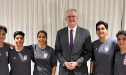 Avustralya, beş İranlı futbolcuya vize verdi