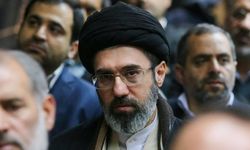 İran'ın yeni dini lideri Hamaney'den barış açıklaması!