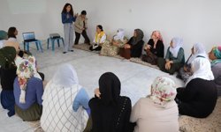 Diyarbakır'da mezrada kadın buluşması: Sağlık taraması da yapıldı