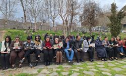 Diyarbakır'da kitabını alan geldi: "Okumak iyileştirir" etkinliği